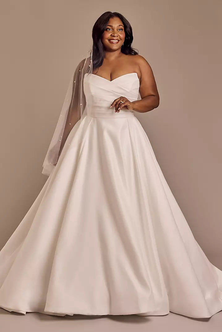 Dress: 3203 Oleg Cassini "CWG1027" Waist: 32