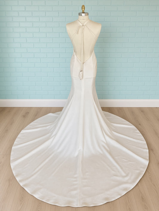 Dress: 2511 Haute Couture "Love" Waist: 25