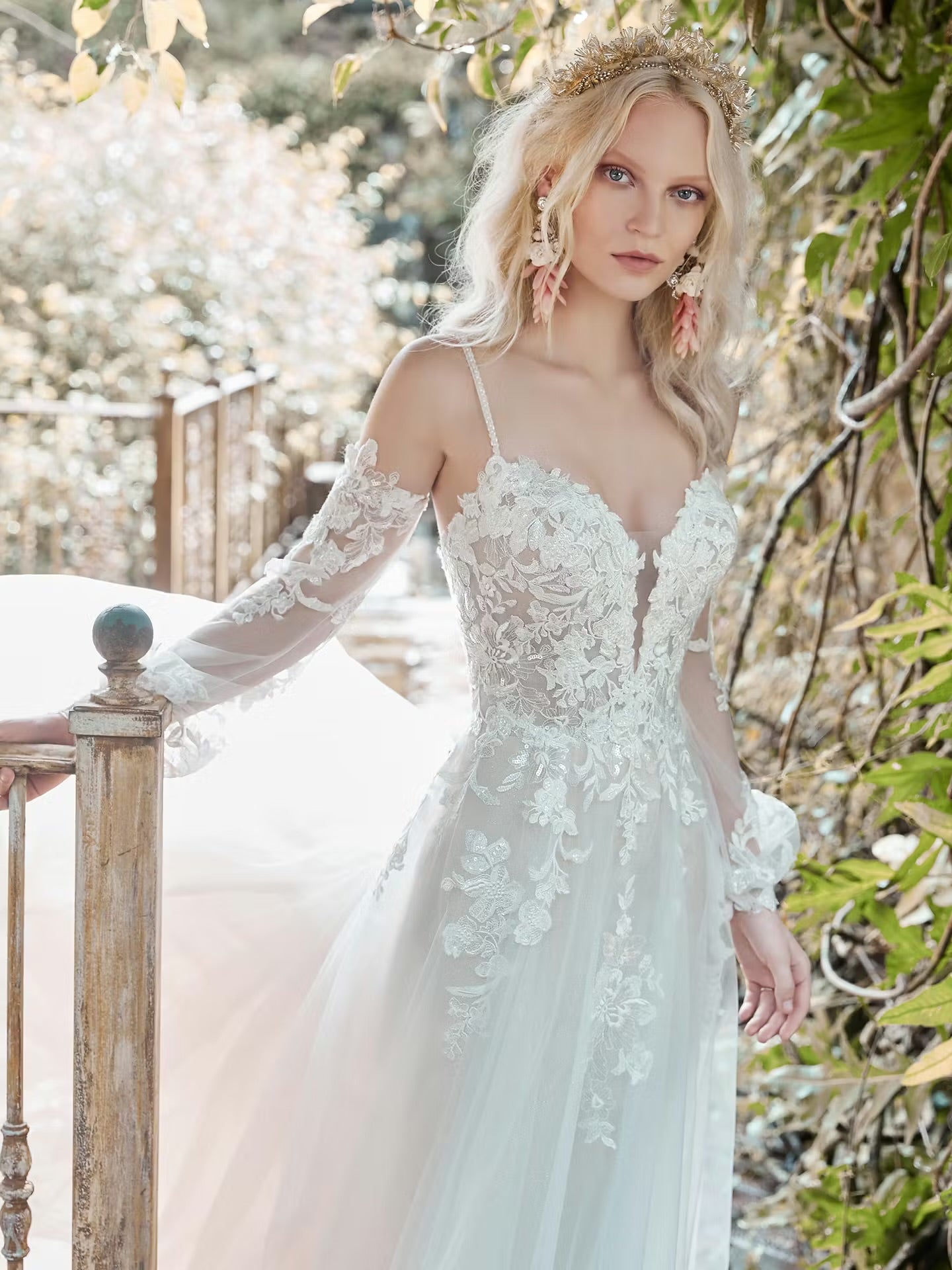 Dress: 3114 Maggie Sottero “Stevie” Waist: 31