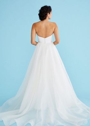 Dress: 2905 Lea-Ann Belter "Marina" Waist: 29