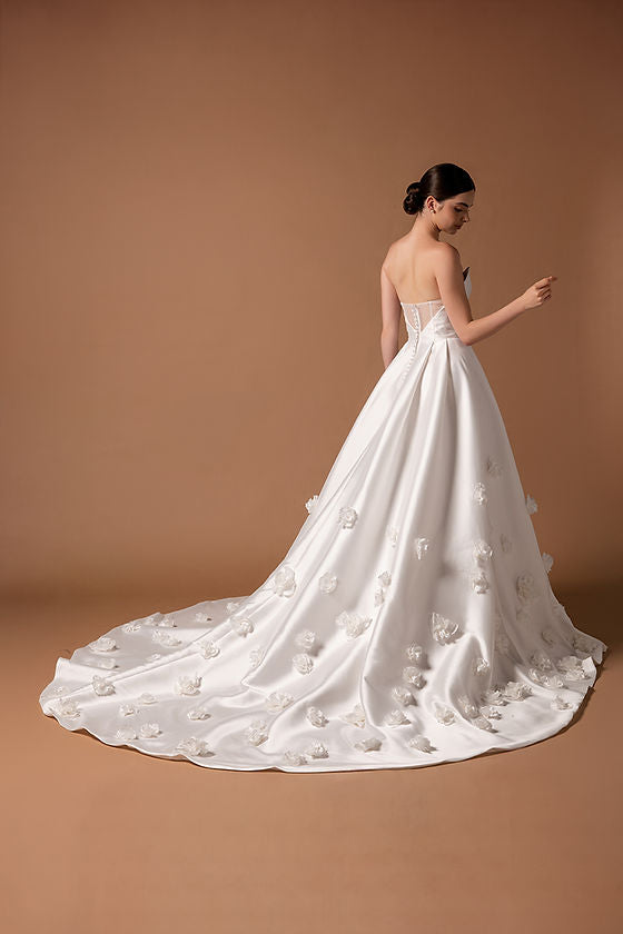 Dress: 2701 Kara Oceane “Savannah” Waist: 27