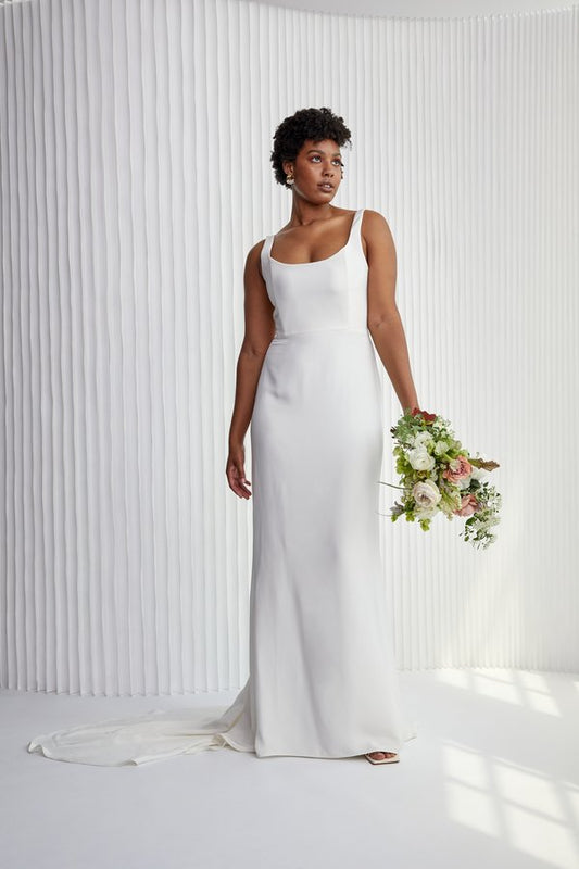 Dress: 3206 Loversland “Eileen” Waist: 32