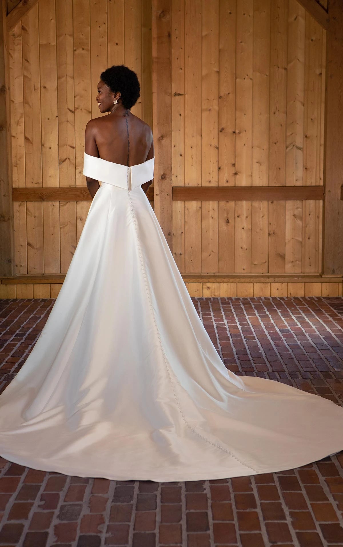 Dress: 2614 Essense of Australia “D3631” Waist: 26