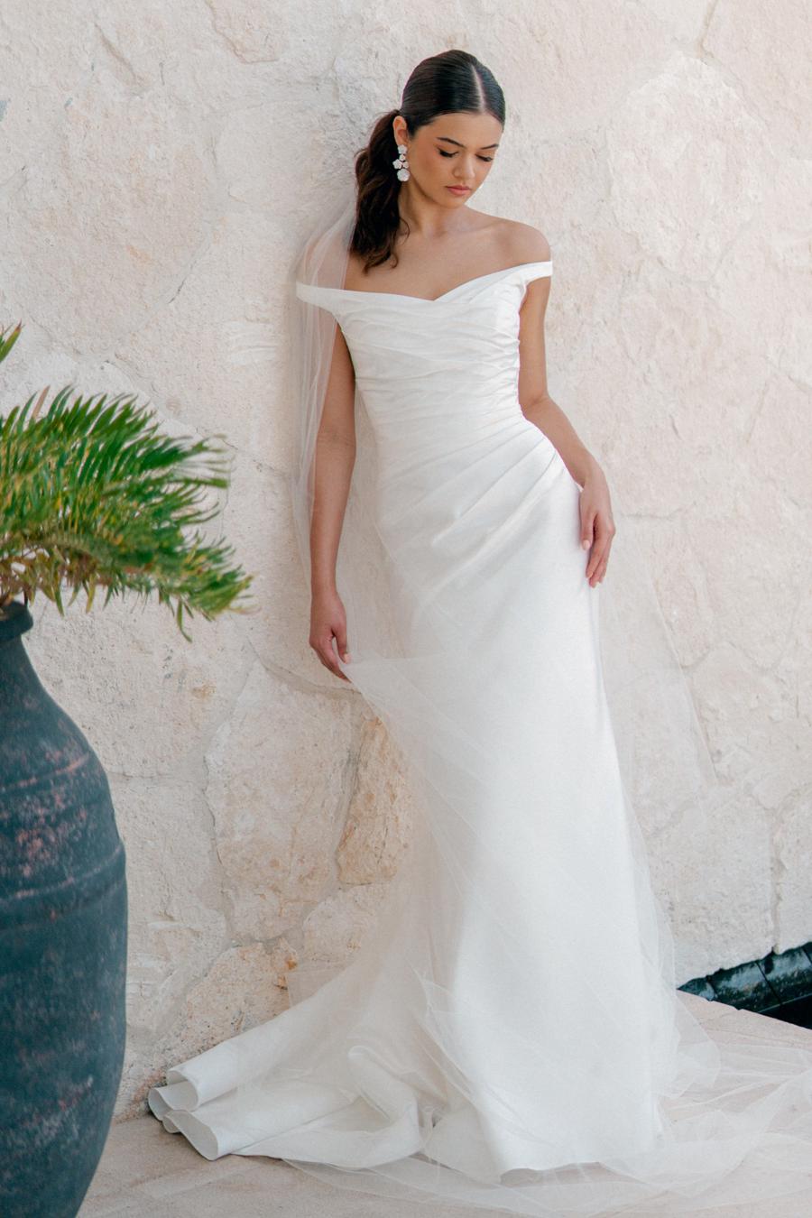Dress: 3201 WTOO by Watters "March" Waist: 32