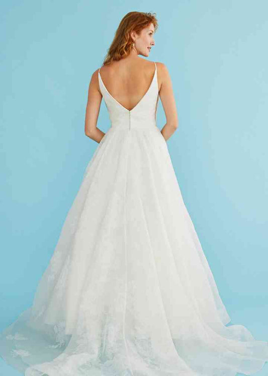 Dress: 2705  Lea-Ann Belter “Penelope” Waist: 27