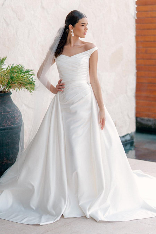 Dress: 3201 WTOO by Watters "March" Waist: 32