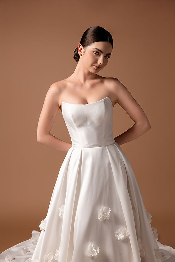 Dress: 2701 Kara Oceane “Savannah” Waist: 27