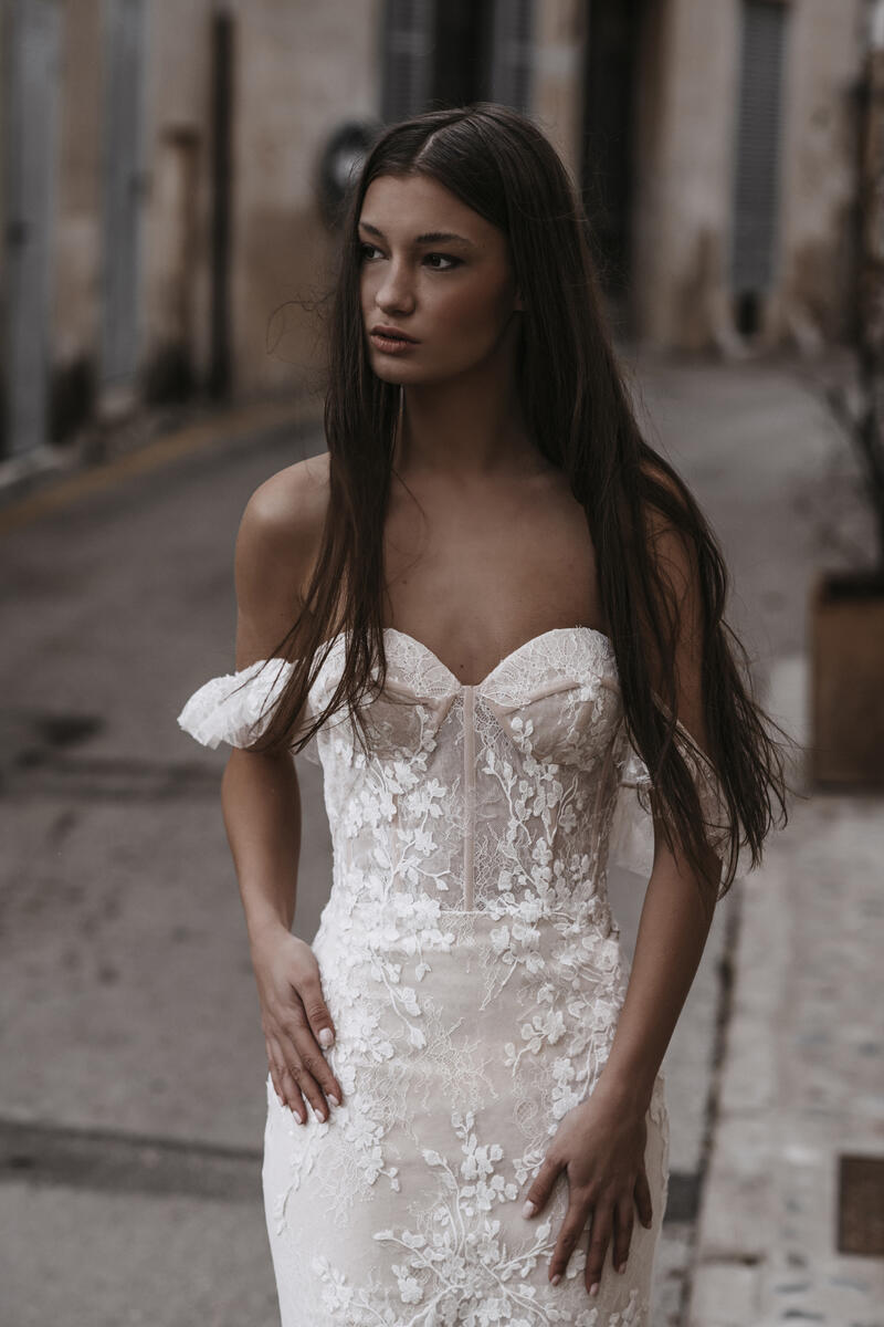New Dress: 3121 Abella by Allure “Cilka” Waist: 31