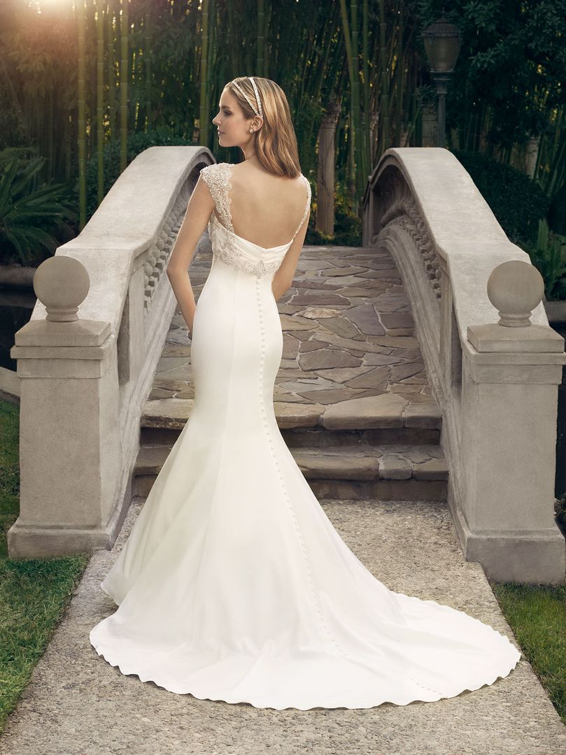 New Dress: 2837 Casablanca Bridal “2179” Waist: 28