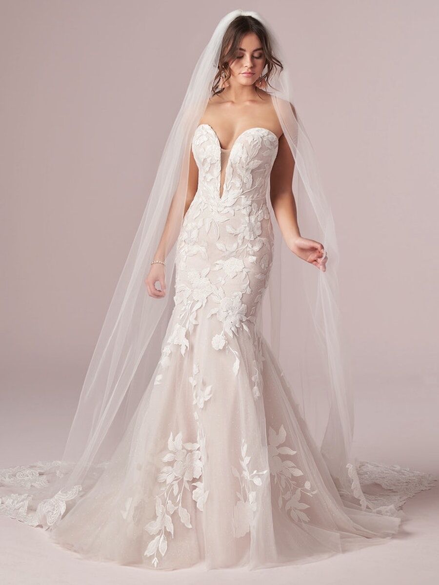 Dress: 3211 Rebecca Ingram “Hattie” Waist: 32