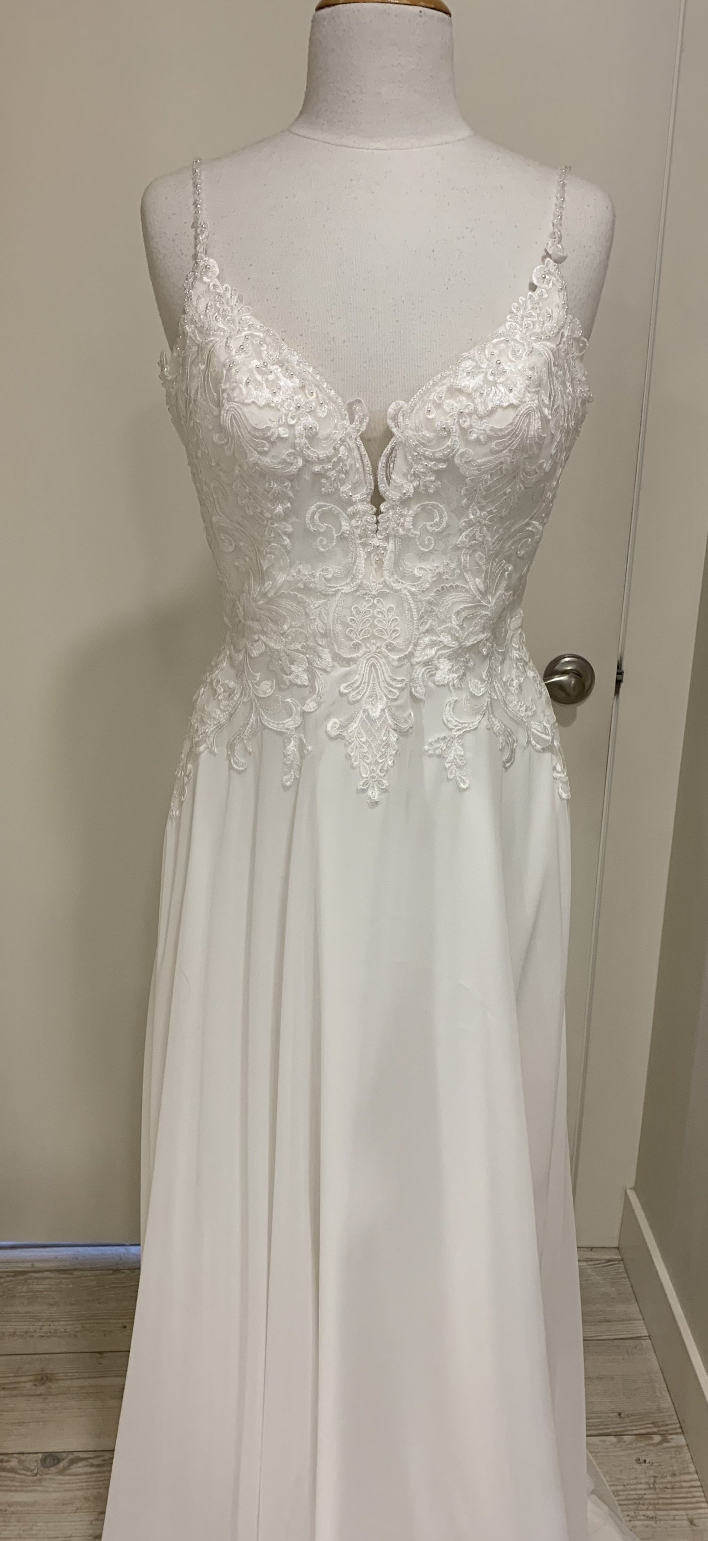 Dress: 3503 Madison Collection "3065" Waist: 35