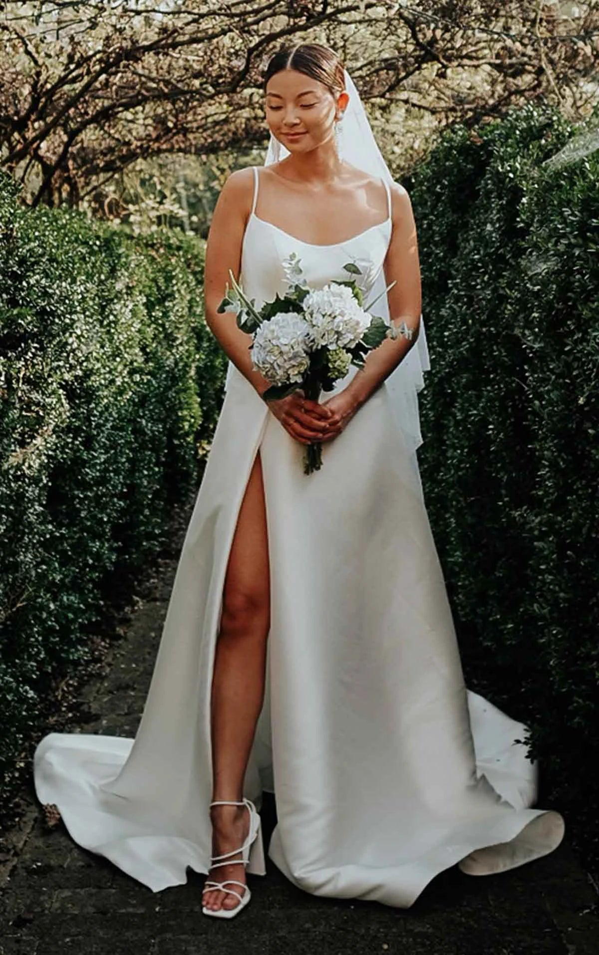 Dress: 3213 Essense of Australia “D3460” Waist: 32