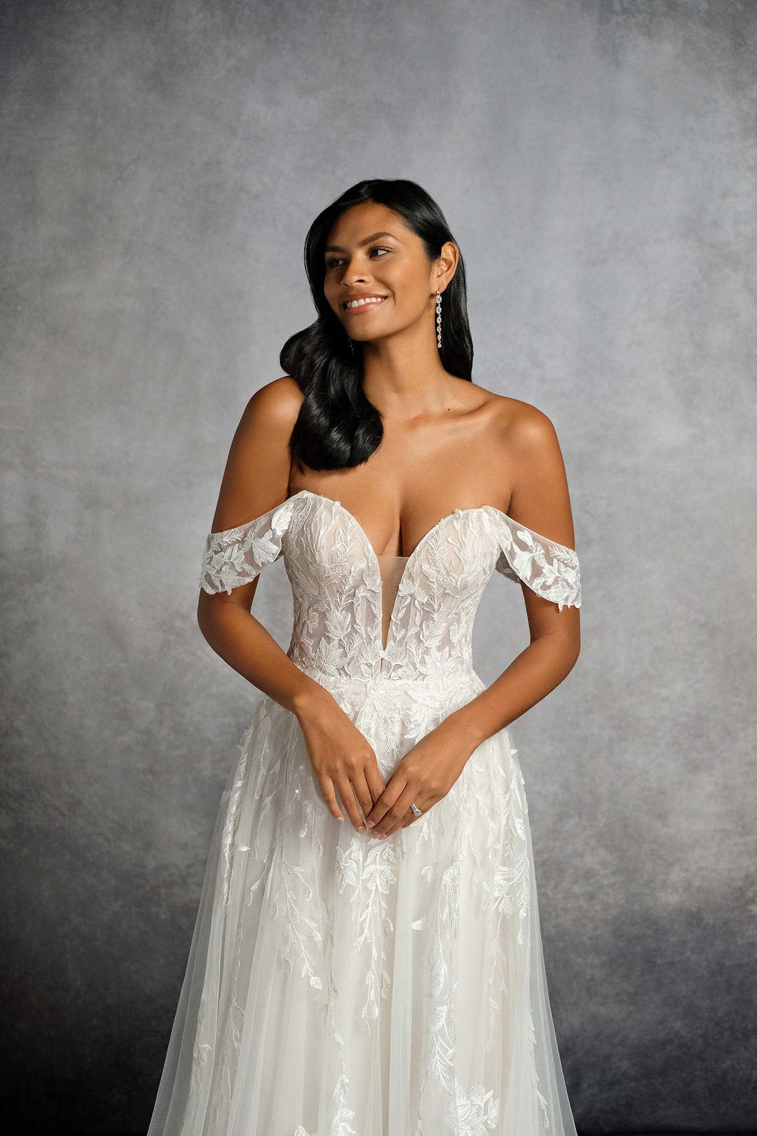 Dress: 3501 Justin Alexander "55133N" Waist: 35