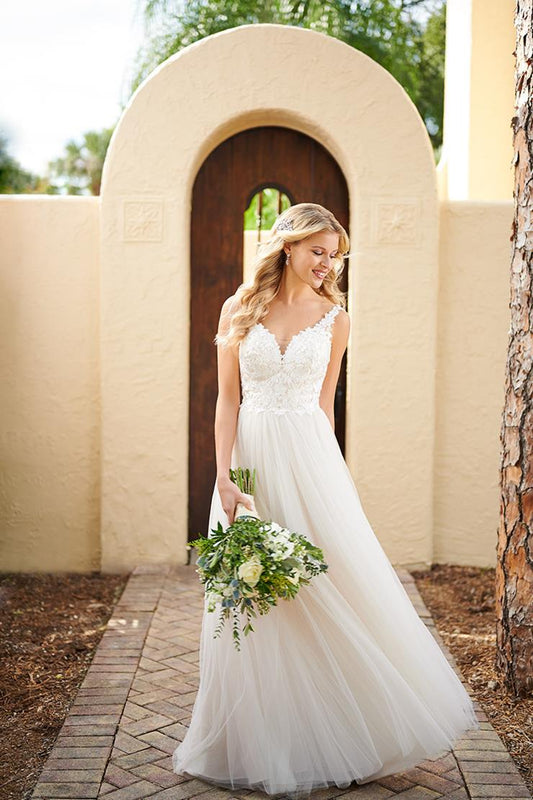 Dress: 2707 Stella York “7204” Waist: 27