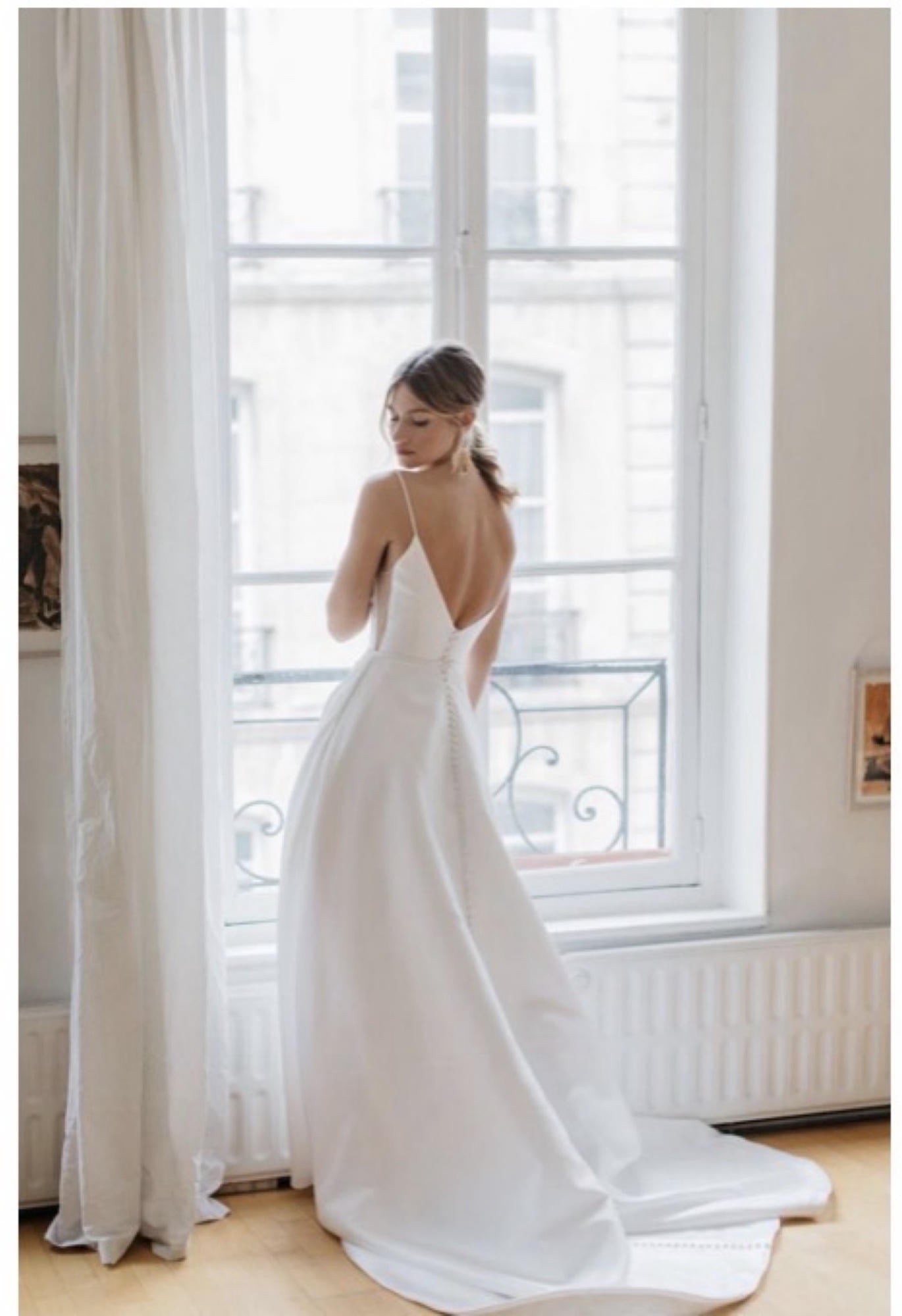 Dress: 3902 Daisy by Katie Yeung “Camellia” Waist: 39