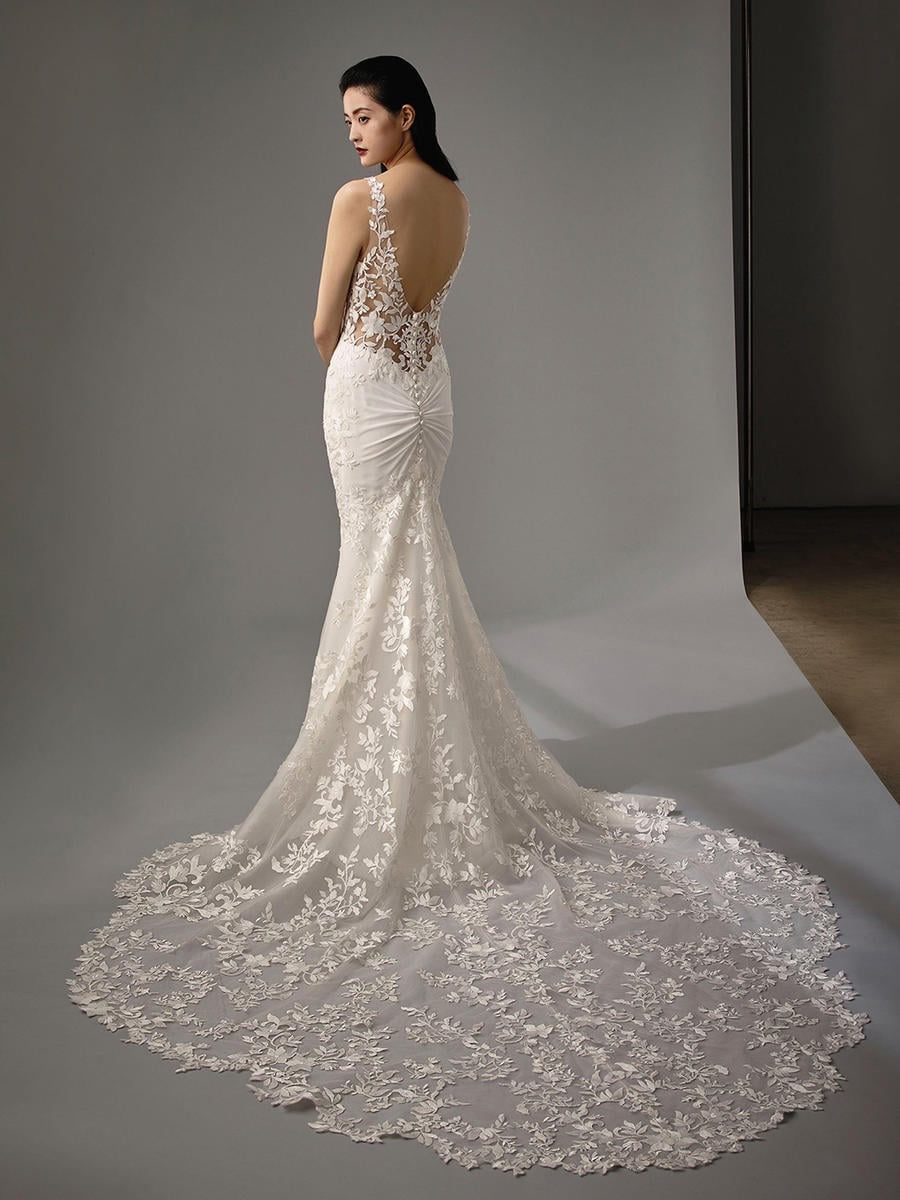 Dress: 3204 Blue by Enzoani “Malia” Waist: 32