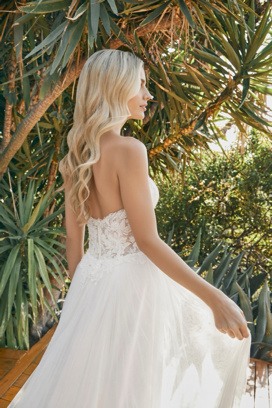 Dress: 2703 Beloved by Casablanca "Abigail" Waist: 27