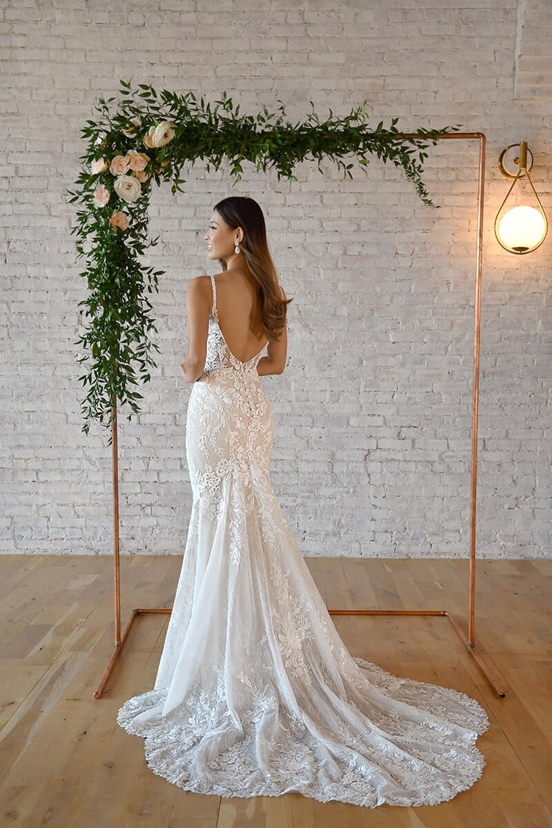 Dress: 3021 Stella York "7370" Waist: 30