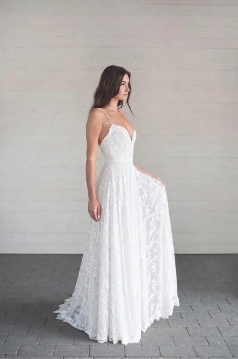 Dress: 2833 Lillian Wild “Fauna” Waist: 28