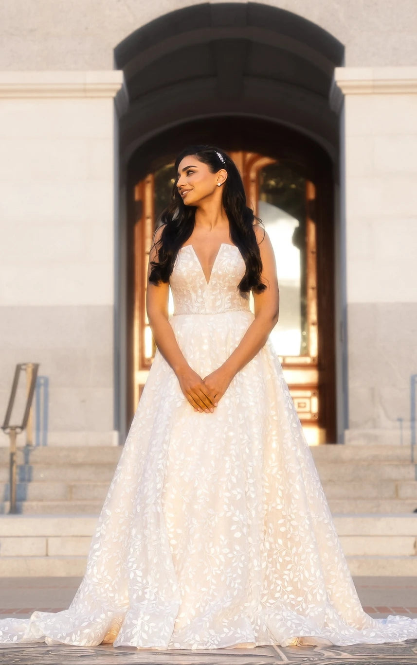 Dress: 2717  Essense of Australia “D3899” with Custom Sleeves Waist: 27