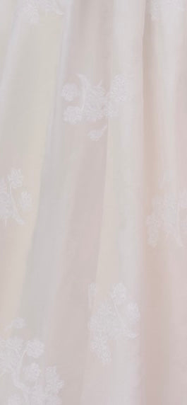 Dress: 2908 Jasmine Couture “Elsa D” Waist: 29