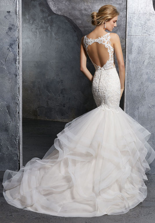 Dress: 2827 Morilee “Kayla" Waist: 28