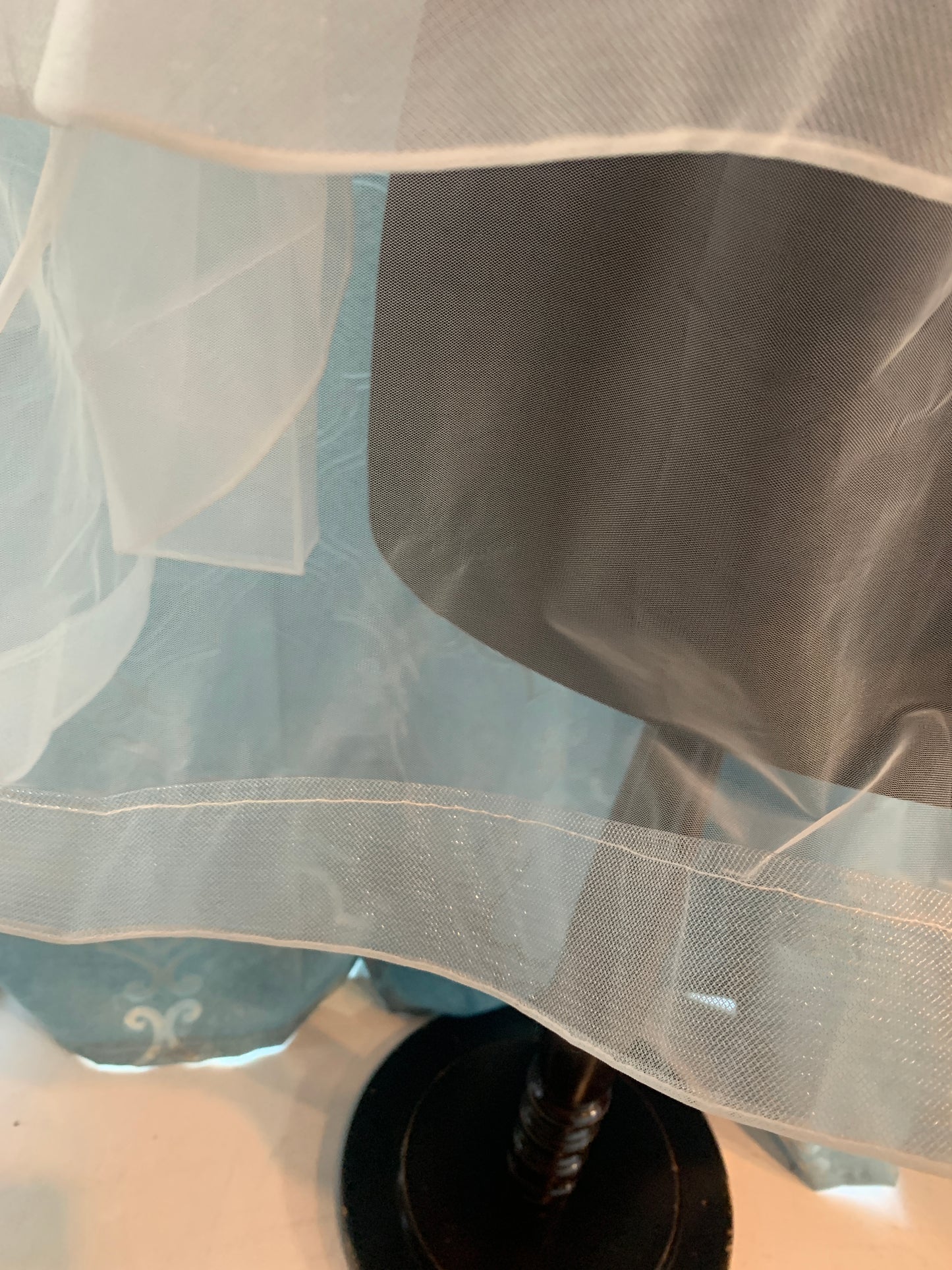 Veil 122: Horsehair edge veil fingertip length 2 tier