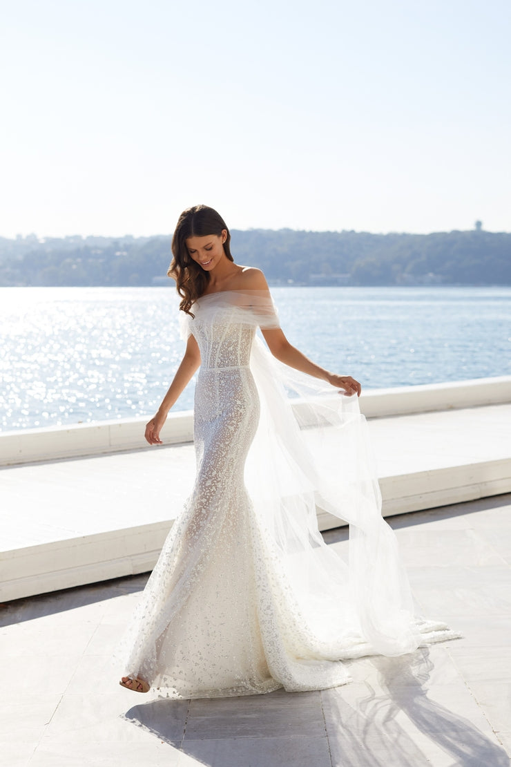Dress: 3128 Milla Nova "Irma" Waist: 31