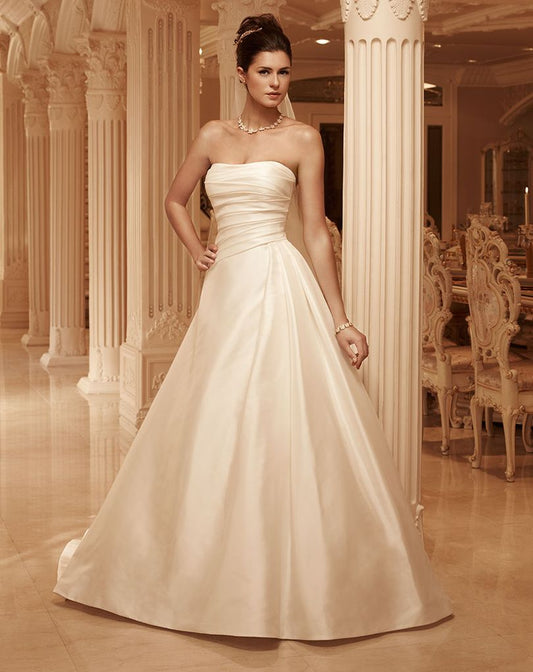 Dress: 2652 Casablanca Bridal “2101" Waist: 26