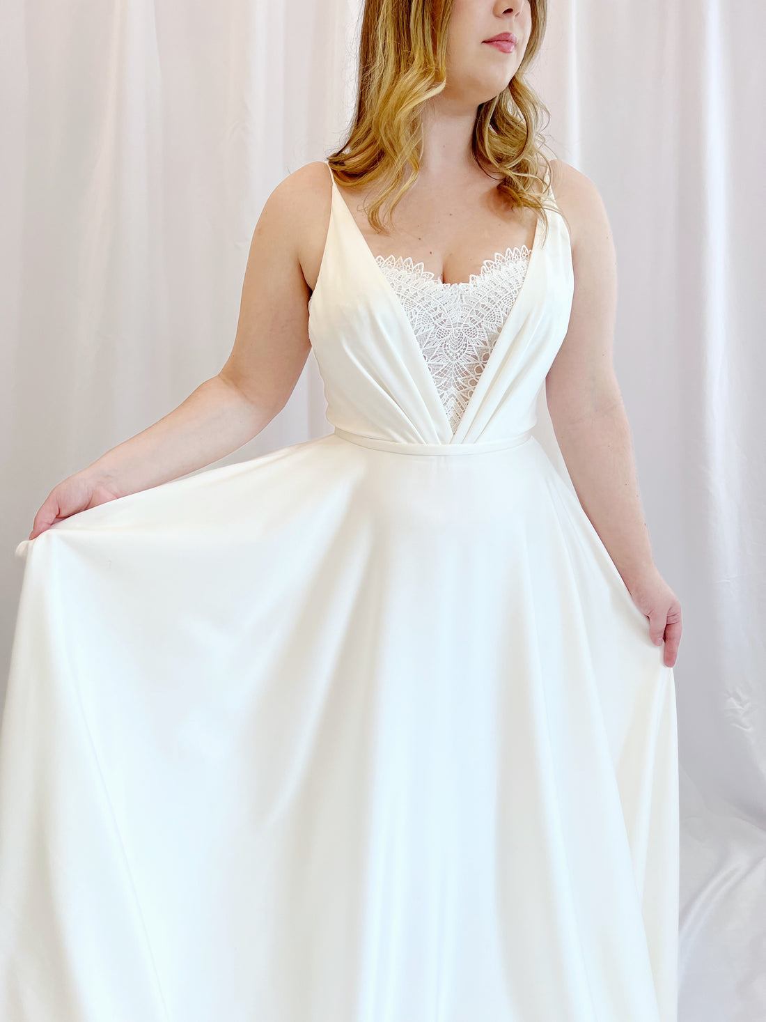 Dress: 2908  La Perle “Ambrose” Waist: 29