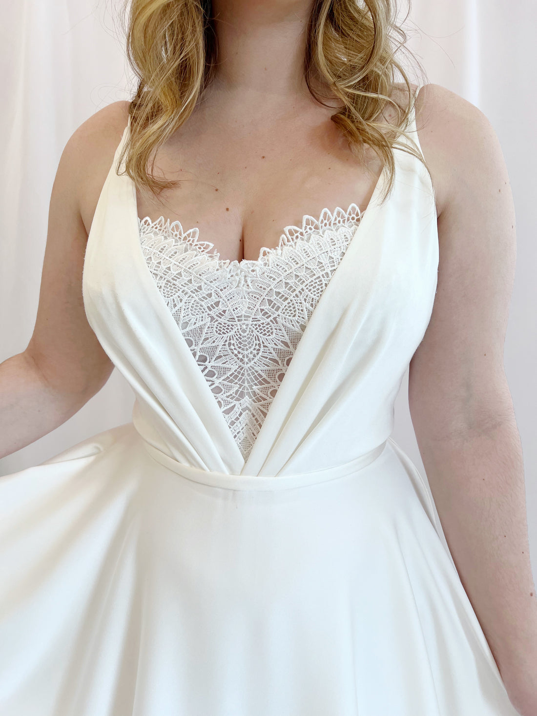 Dress: 2908  La Perle “Ambrose” Waist: 29