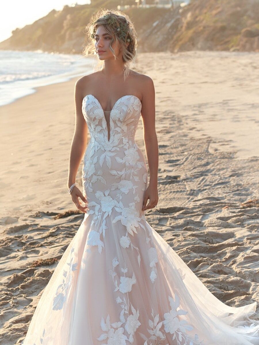 Dress: 3211 Rebecca Ingram “Hattie” Waist: 32