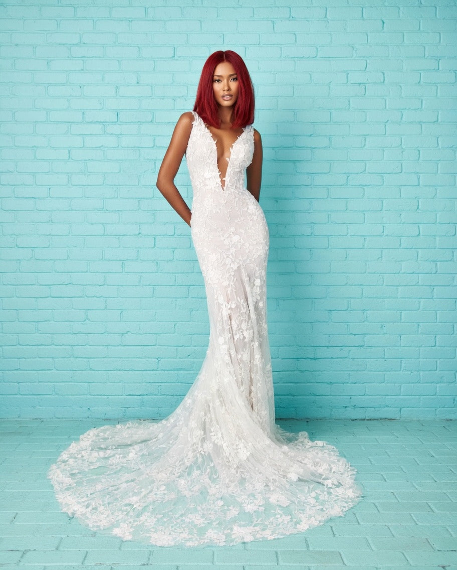 New Dress: 2828 Haute Couture “Stella” Waist: 28