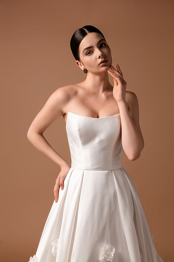 Dress: 2701 Kara Oceane “Savannah” Waist: 27