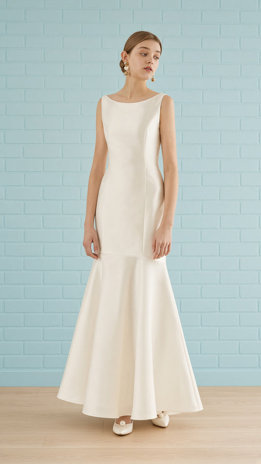 Dress: 2732 maiAre Waist: 27