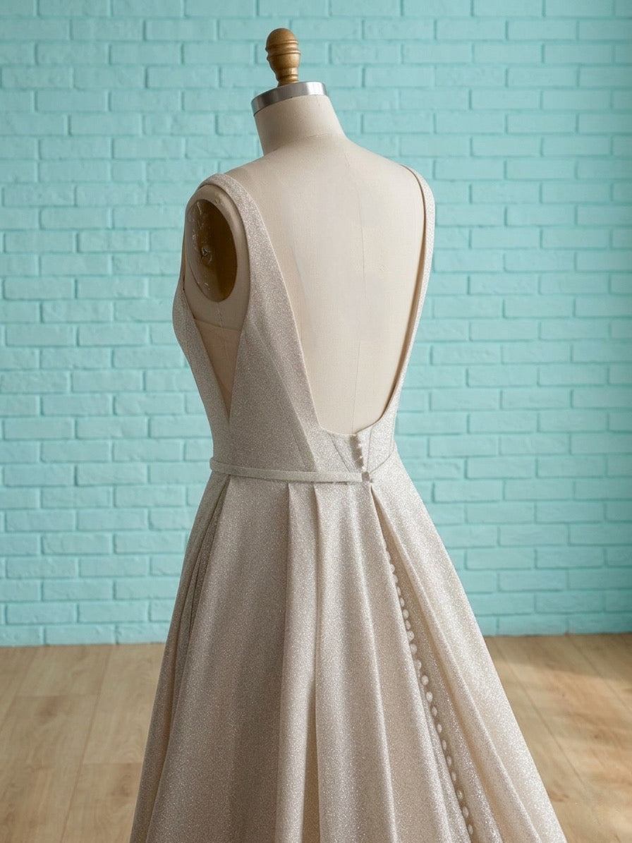 Dress: 3101 Maggie Sottero “Nolan” Waist: 31