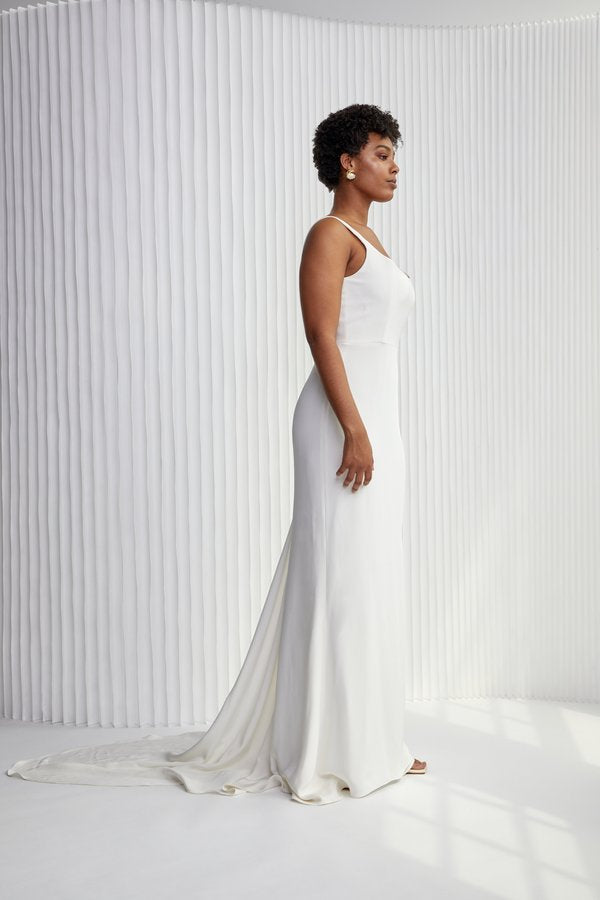 Dress: 3206 Loversland “Eileen” Waist: 32