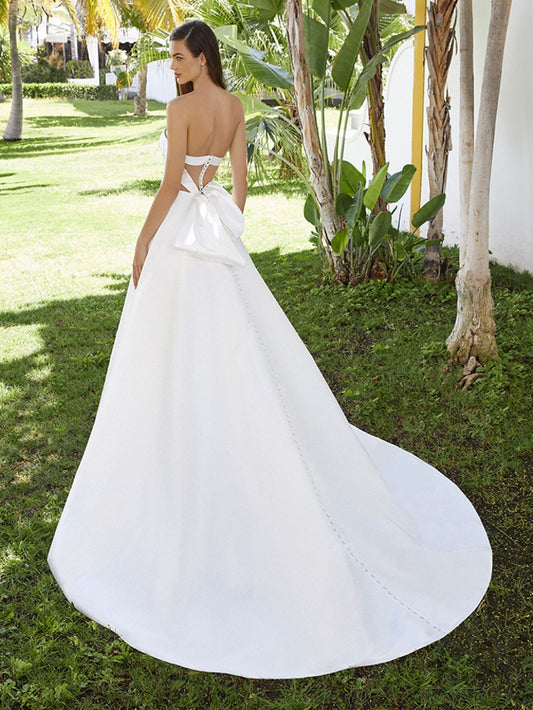 New Dress: 2901 Love by Enzoani "Bella Rose" Waist: 29