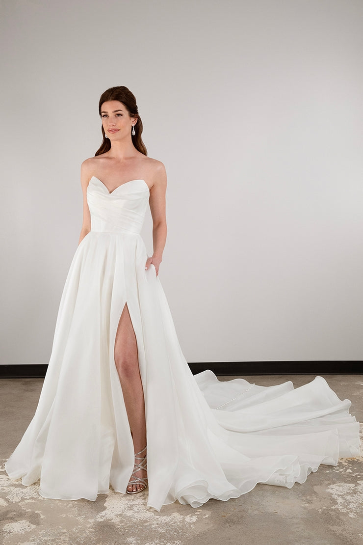 Dress: 2504 Essense of Australia “D395” Waist: 25