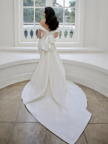 Dress: 4201 Blue by Enzoani "Marla" Waist: 42