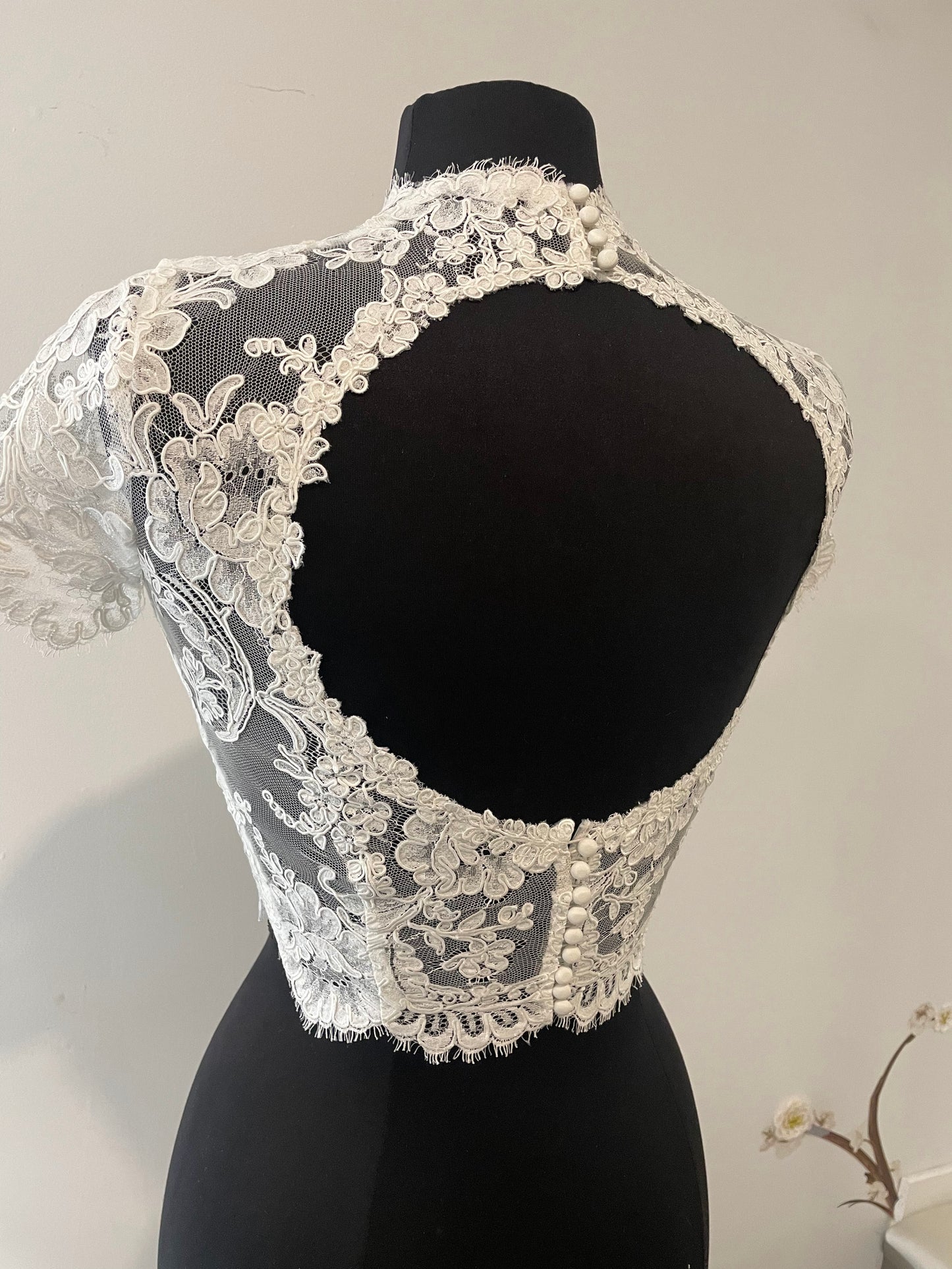 Topper 14: High neck lace topper waist 29