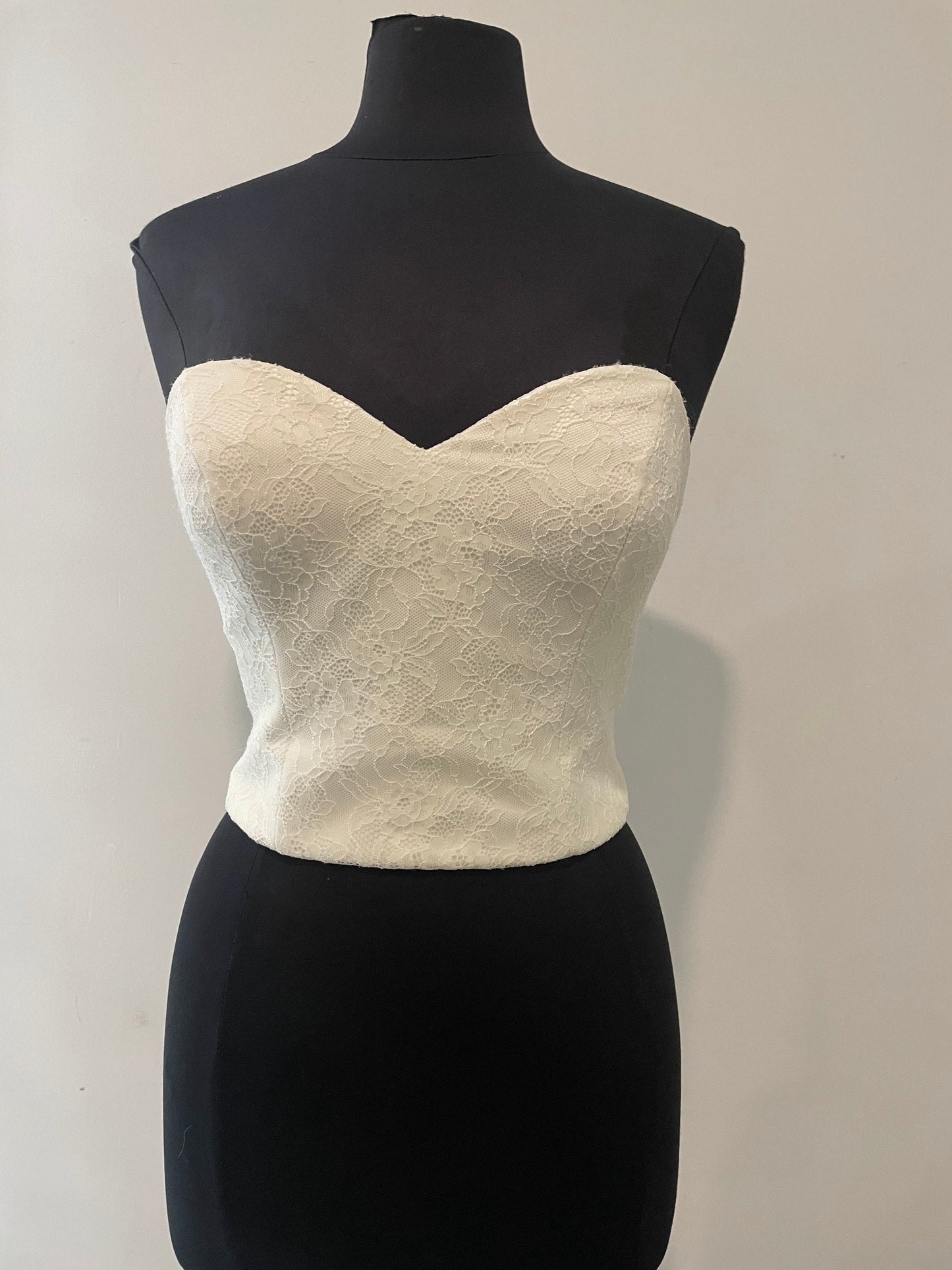 Top 15: Bianco Evento Strapless Lace Top waist 28