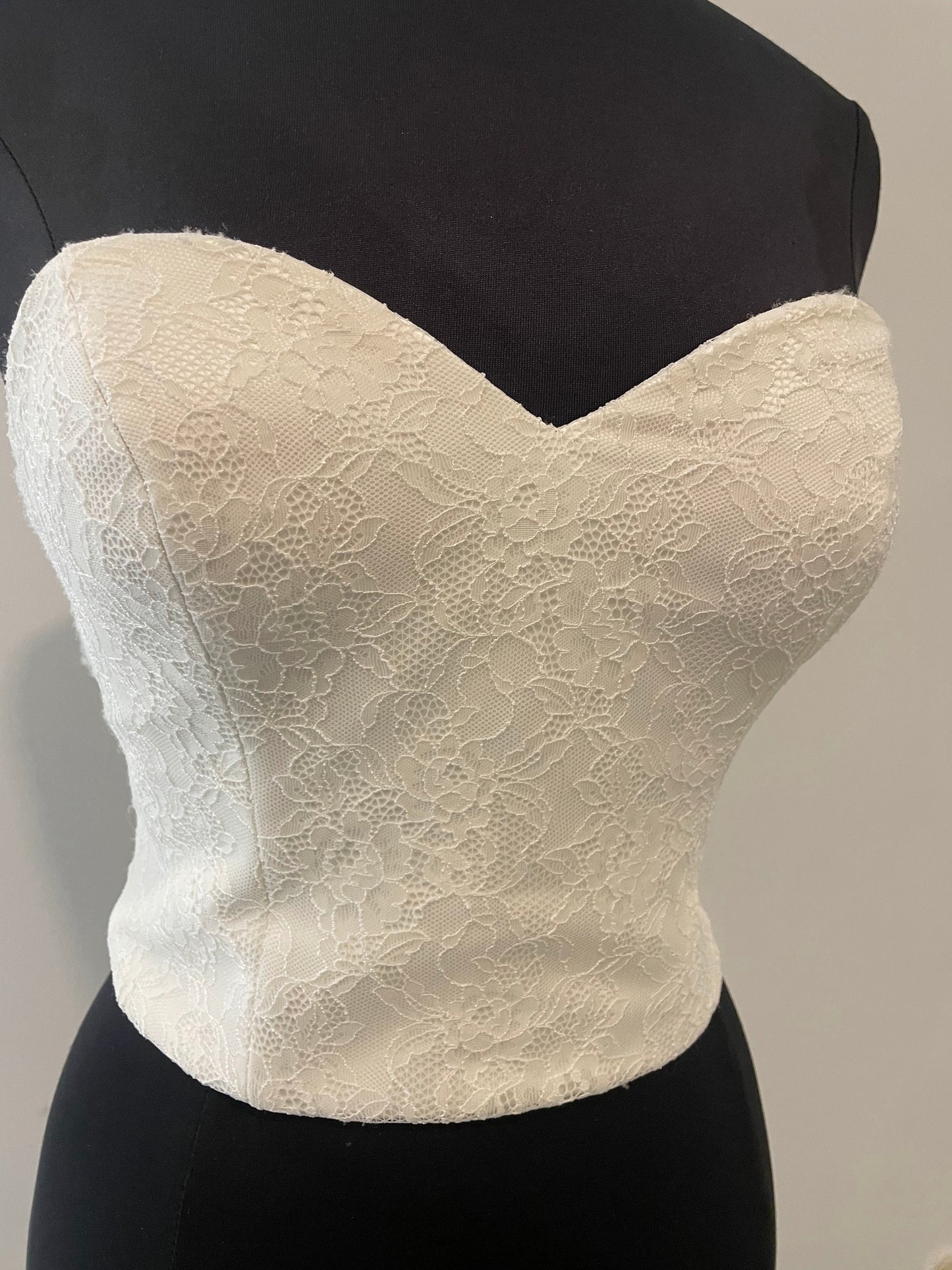 Top 15: Bianco Evento Strapless Lace Top waist 28