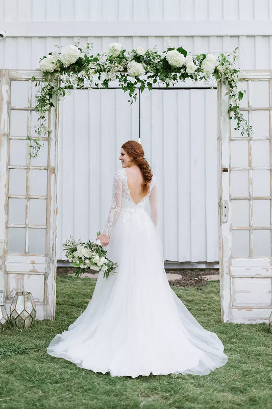 Dress: 2807 David's Bridal "WG3831" Waist: 28
