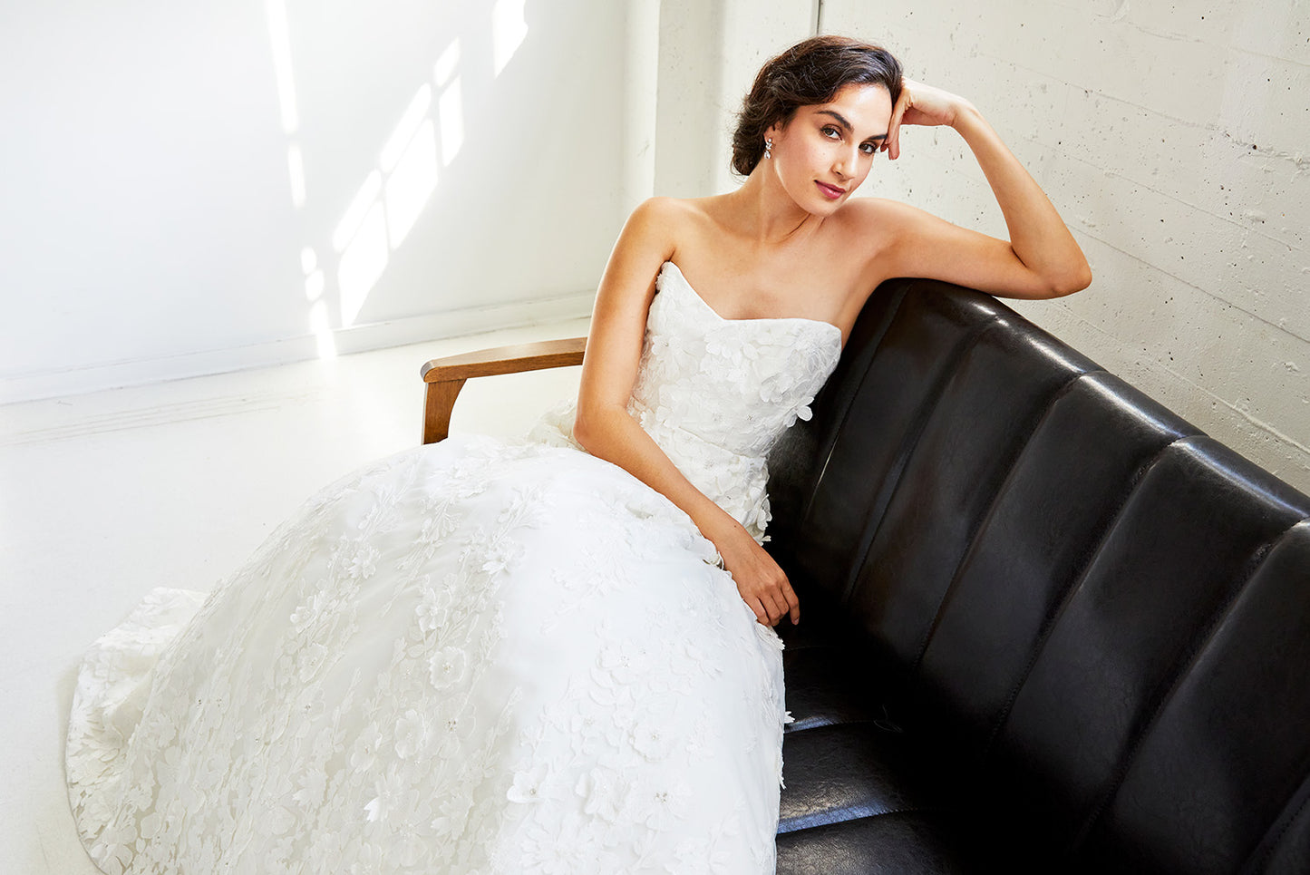 Dress: 3038 Lea-Ann Belter "Swan" Waist: 30
