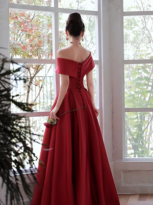Dress: 3047 Custom "Red" Waist: 30