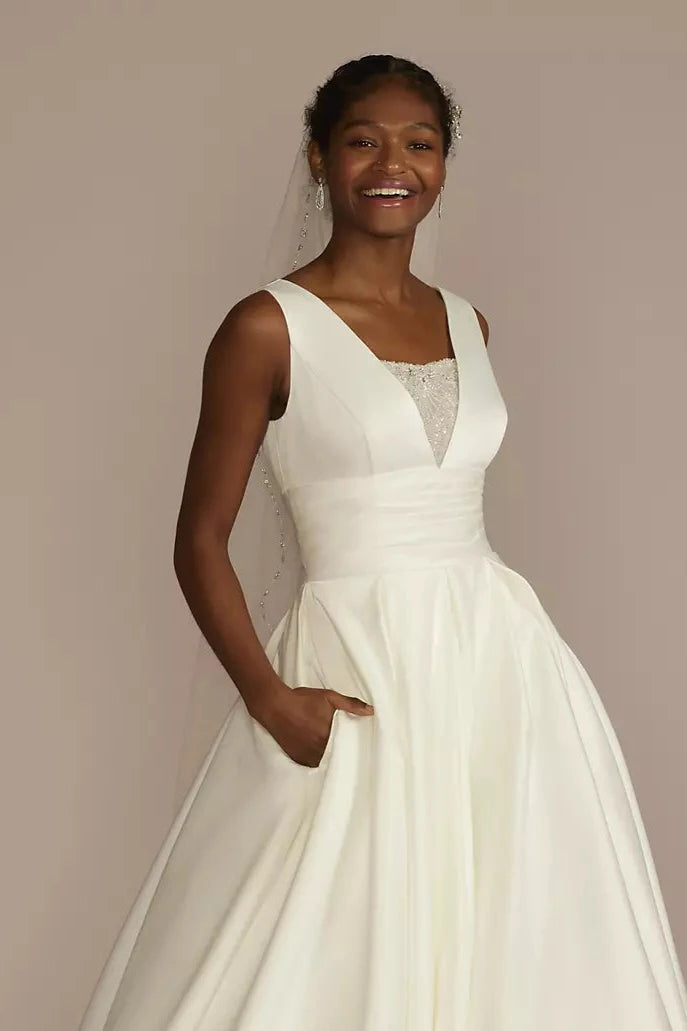 Dress 3420: David's Bridal "V3848" waist 34 shortened