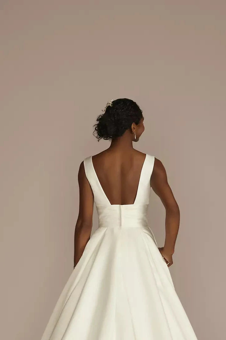 Dress 3420: David's Bridal "V3848" waist 34 shortened