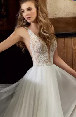 New Dress: 3607  MoriLee "Raven" Waist: 36