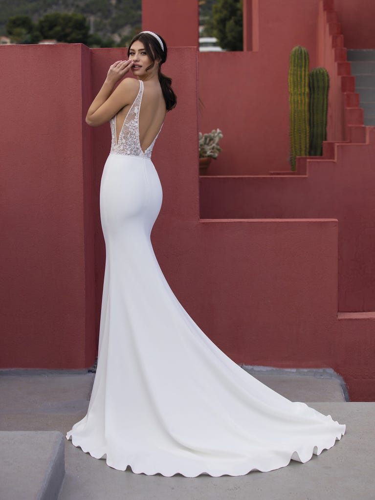 Dress 3509: White One Bridal "Twinleaf" waist 34
